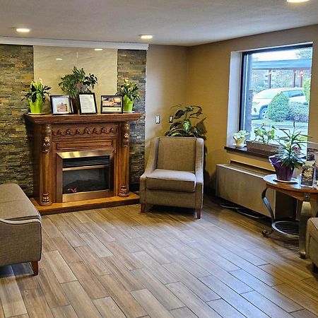 Comfort Inn Чилівак Екстер'єр фото