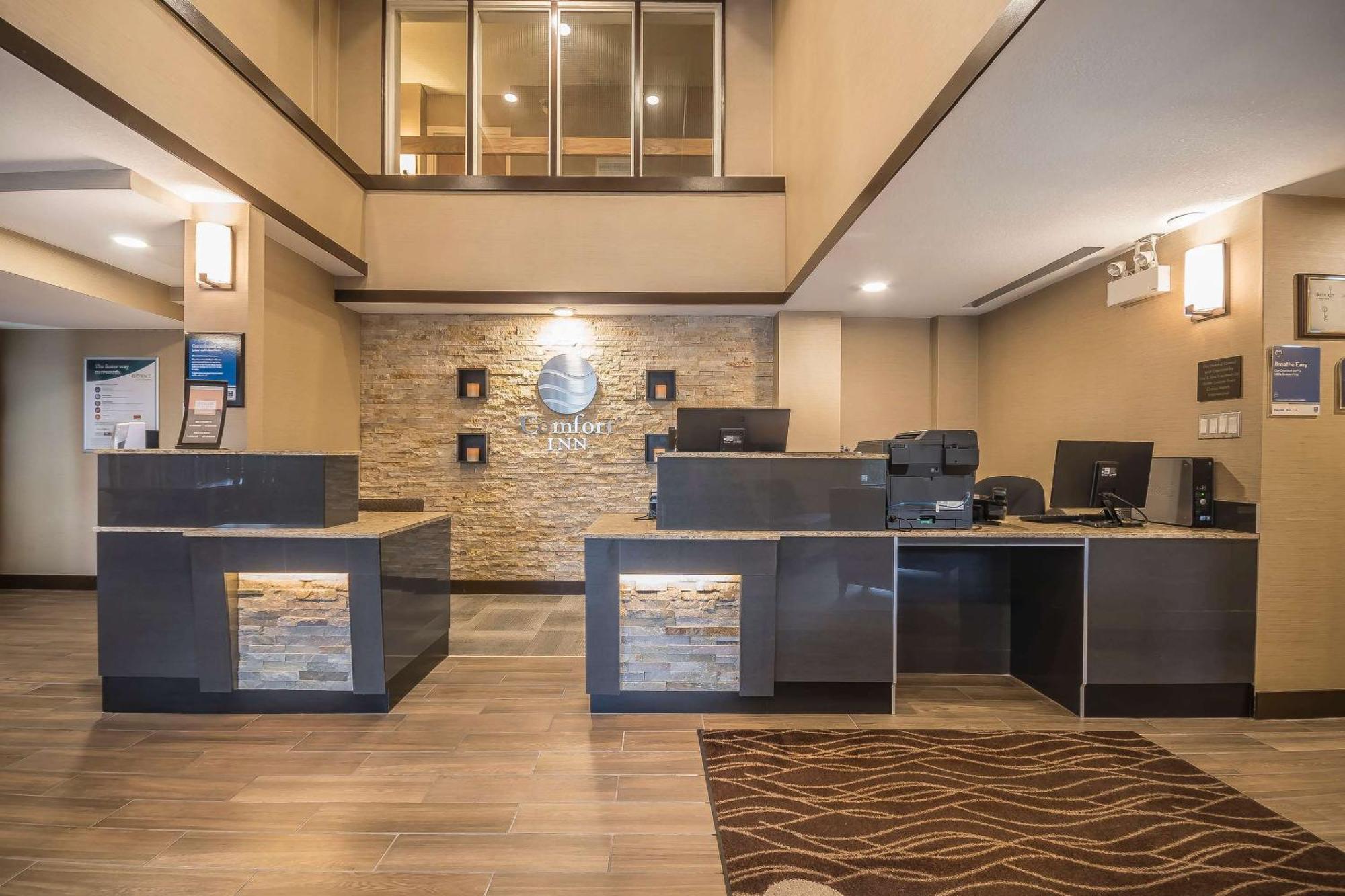 Comfort Inn Чилівак Екстер'єр фото