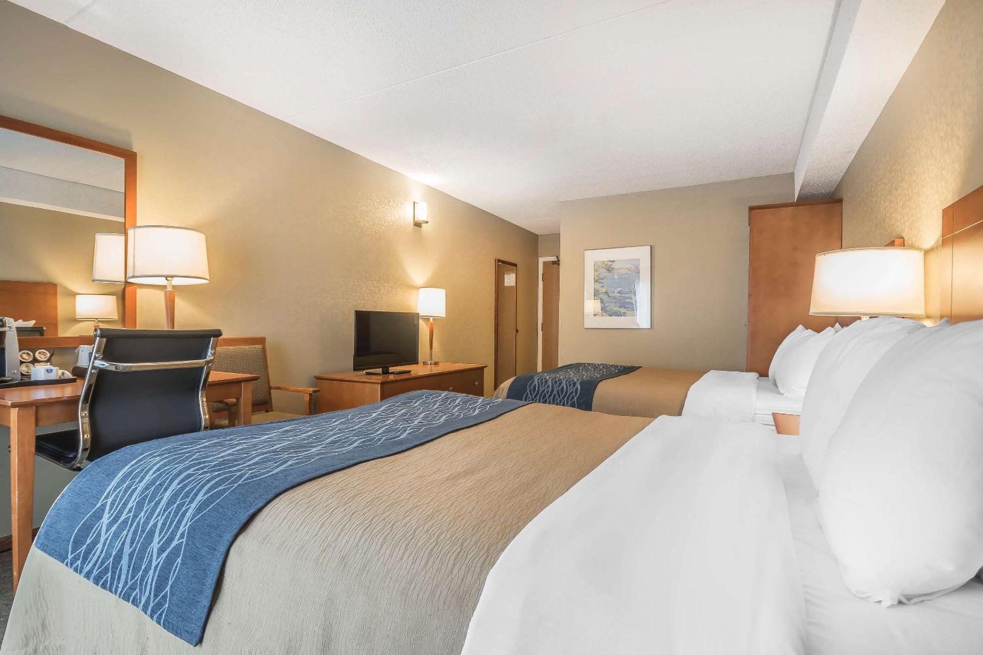 Comfort Inn Чилівак Екстер'єр фото