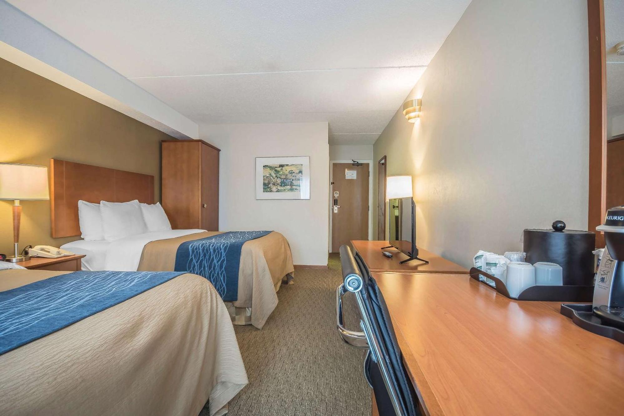 Comfort Inn Чилівак Екстер'єр фото