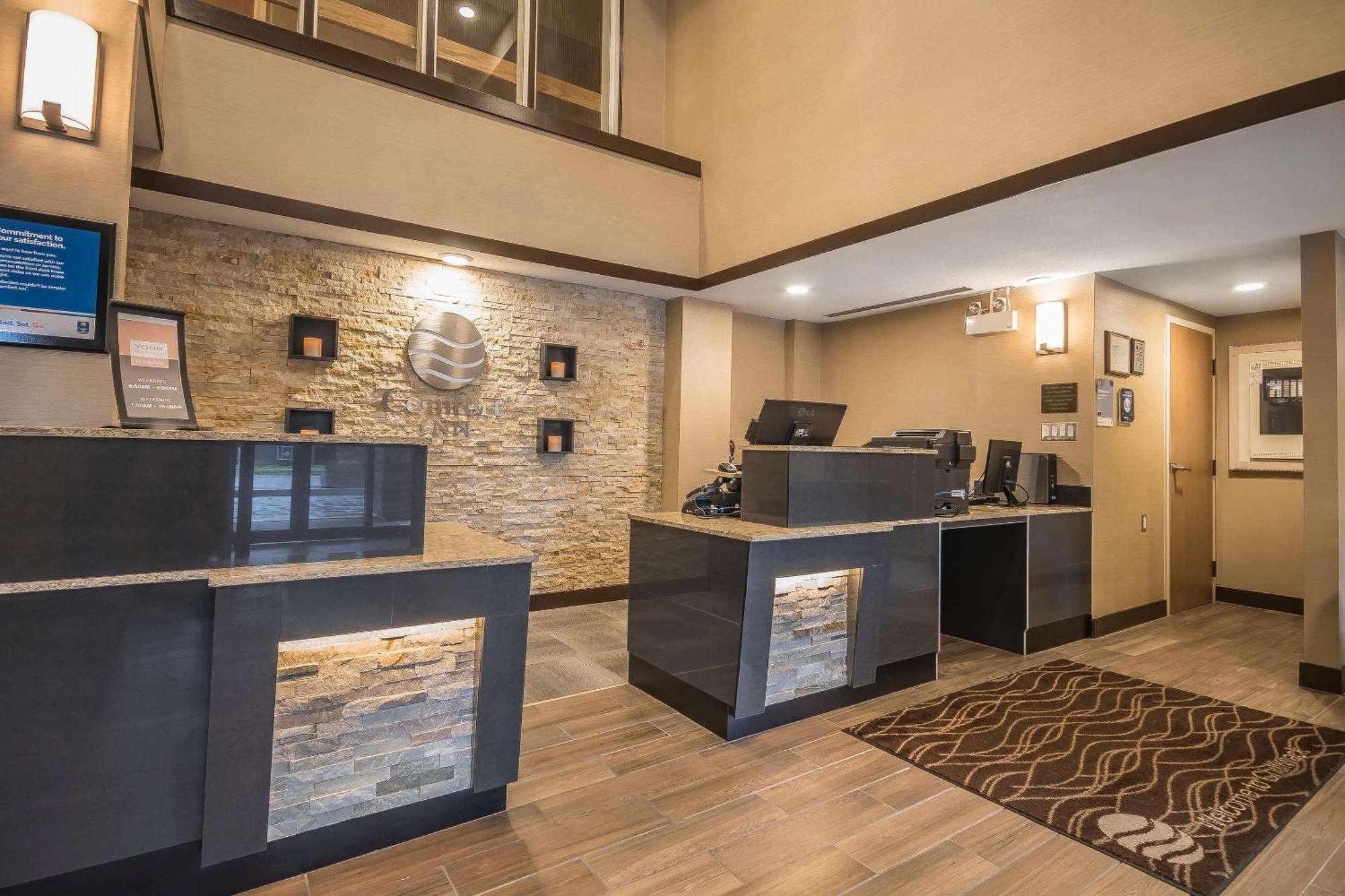 Comfort Inn Чилівак Екстер'єр фото