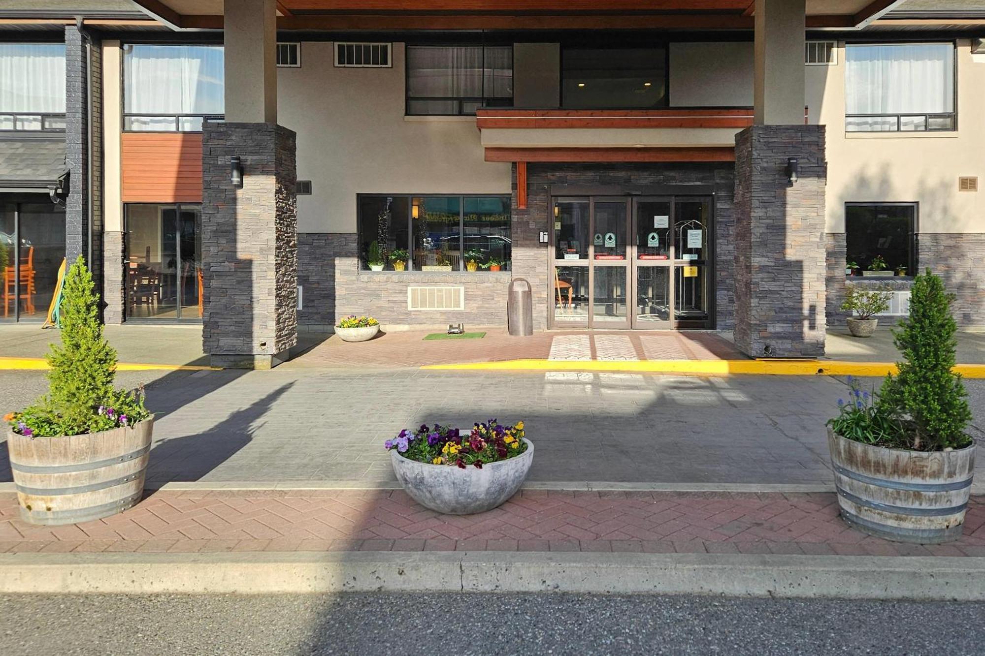 Comfort Inn Чилівак Екстер'єр фото