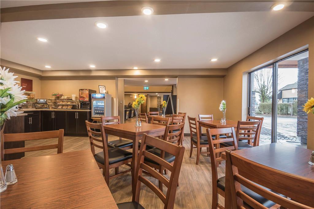 Comfort Inn Чилівак Ресторан фото